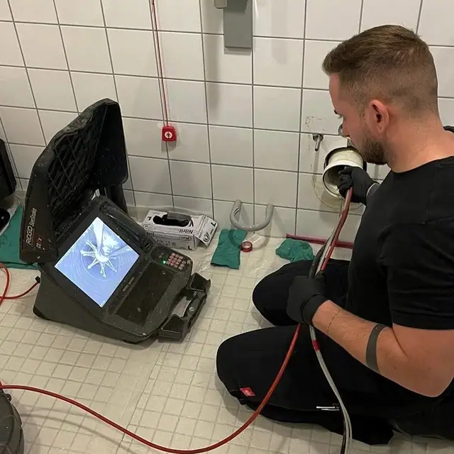 Kamerainspektion durch den Partnerbetrieb P&N Kanaltechnik zur Ortung einer Schadstelle